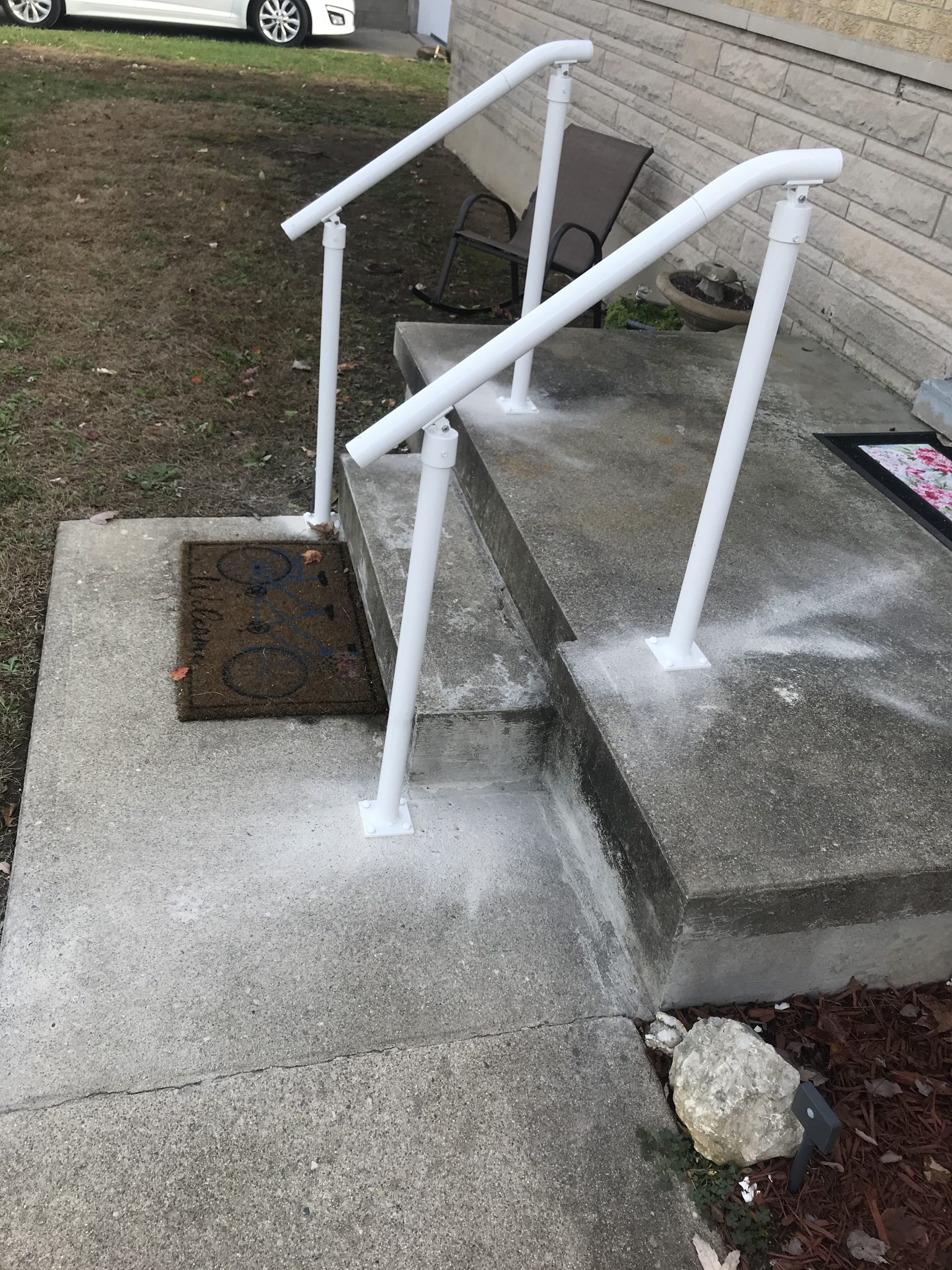 White Stair Bend, 4ft pipe, end plugs, and round posts with cradle brackets